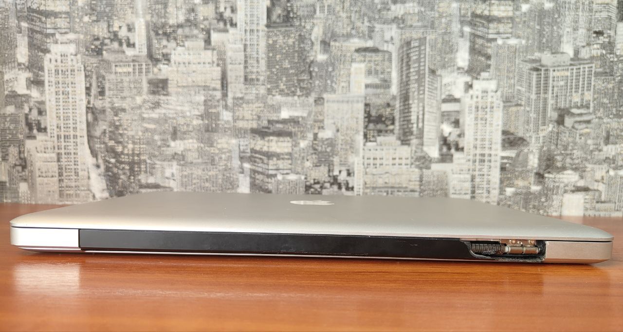 /Матриця/MacBook Pro/

Модель: MacBook Pro
Стан: Був зали