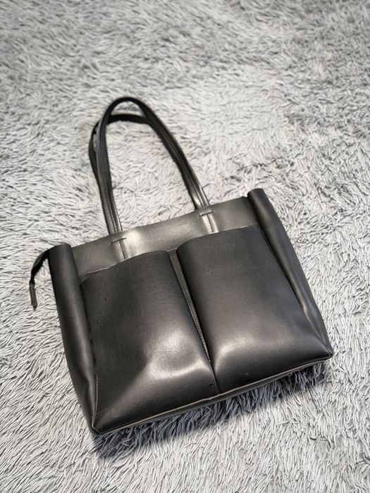 Чорна стильна сумка-тоут / shopper із кишенями. Хороший стан