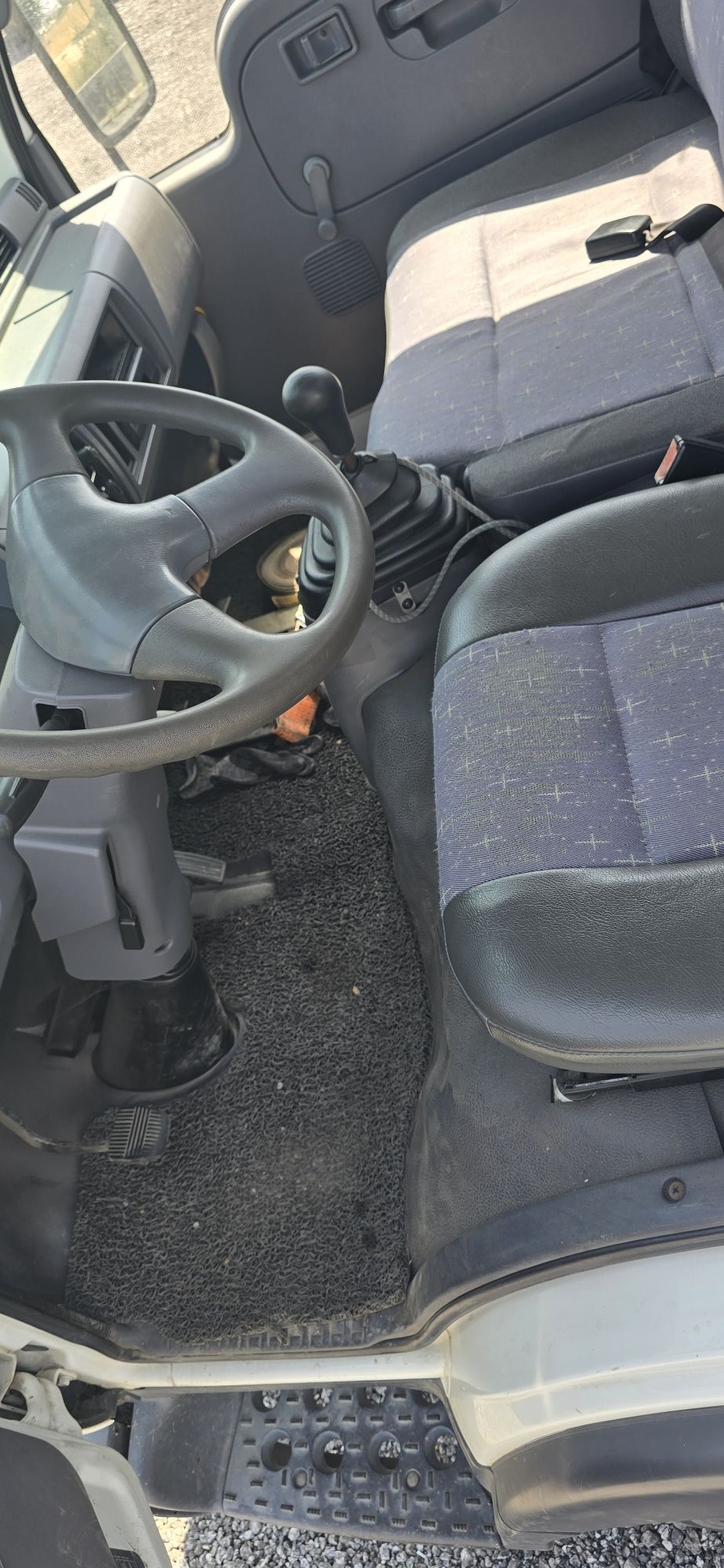 Nissan  cabstar 120