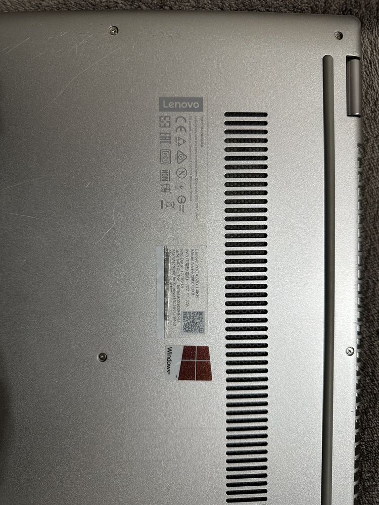 Lenovo Yoga 520 14IKB