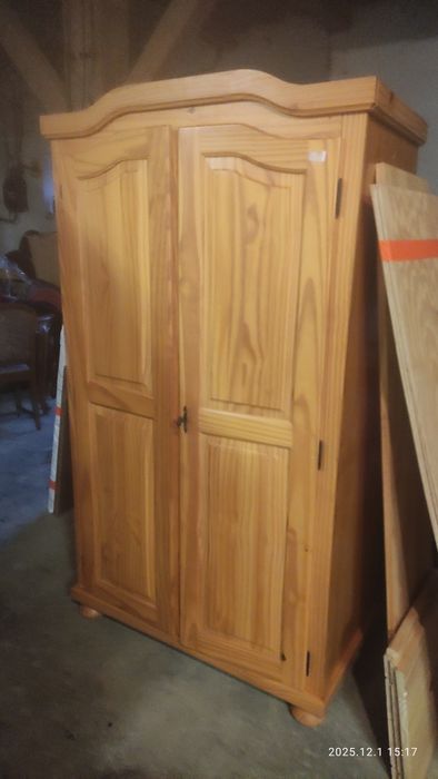 Szafa sosnowa dwudrzwiowa
