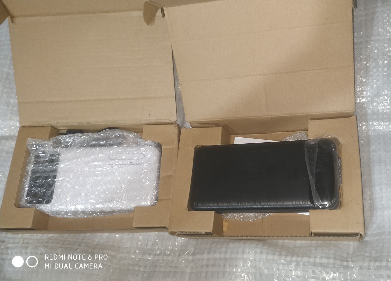 Портативный Пауэр Банк Новый 2шт Adeqwat на/10000mAh