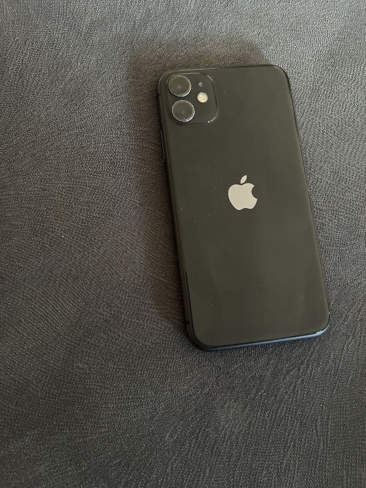 Iphone 11 preto com 128 Gb