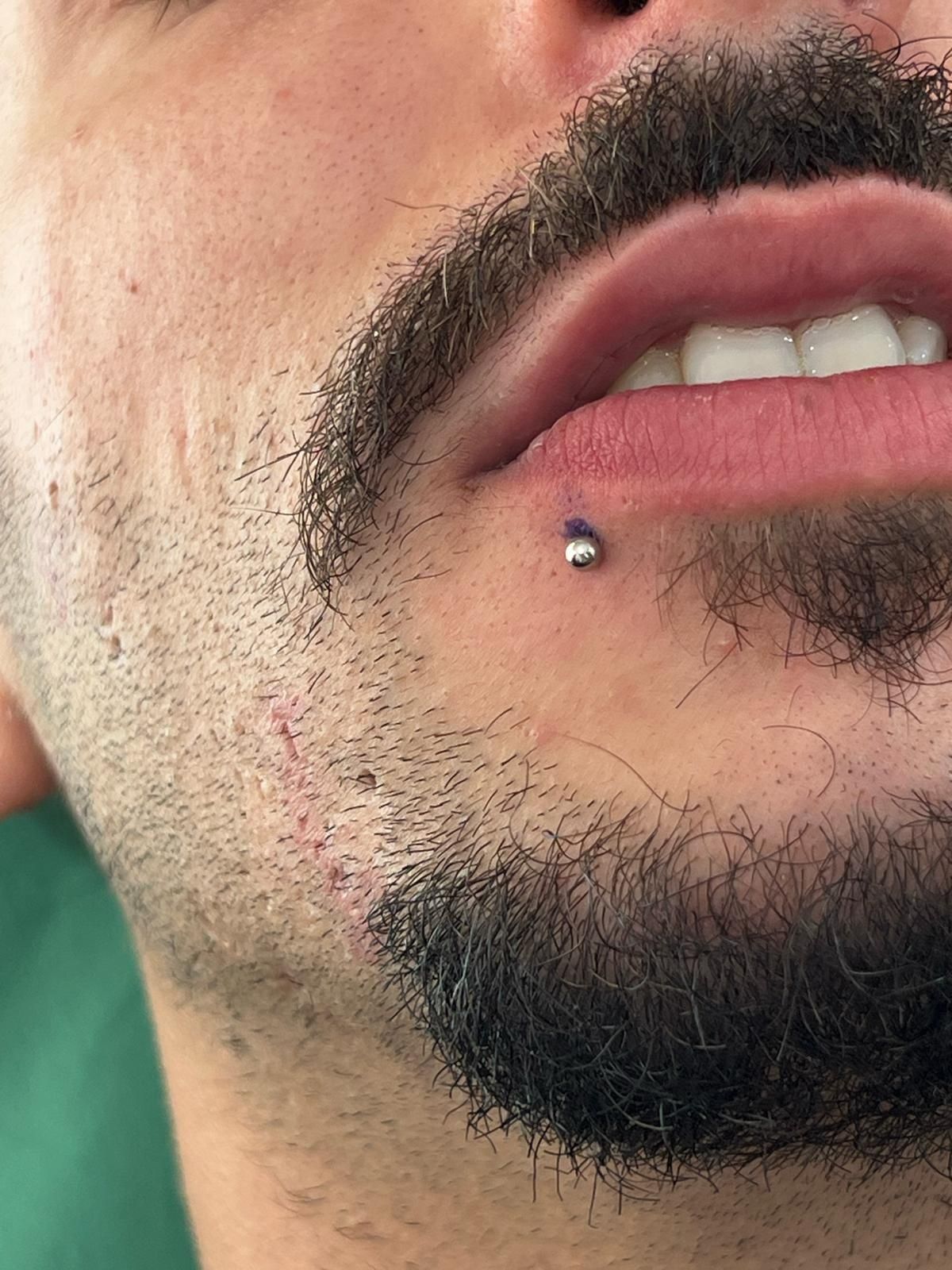 Tatuador - Piercing e Tatuagem