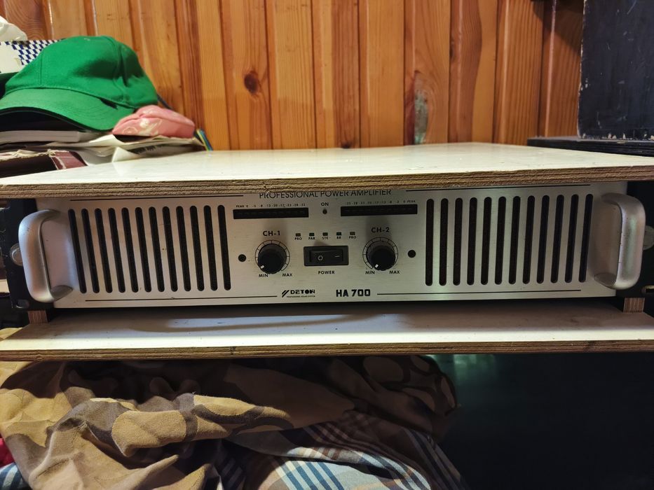 Deton HA 700  Усілітєль , підсилювач