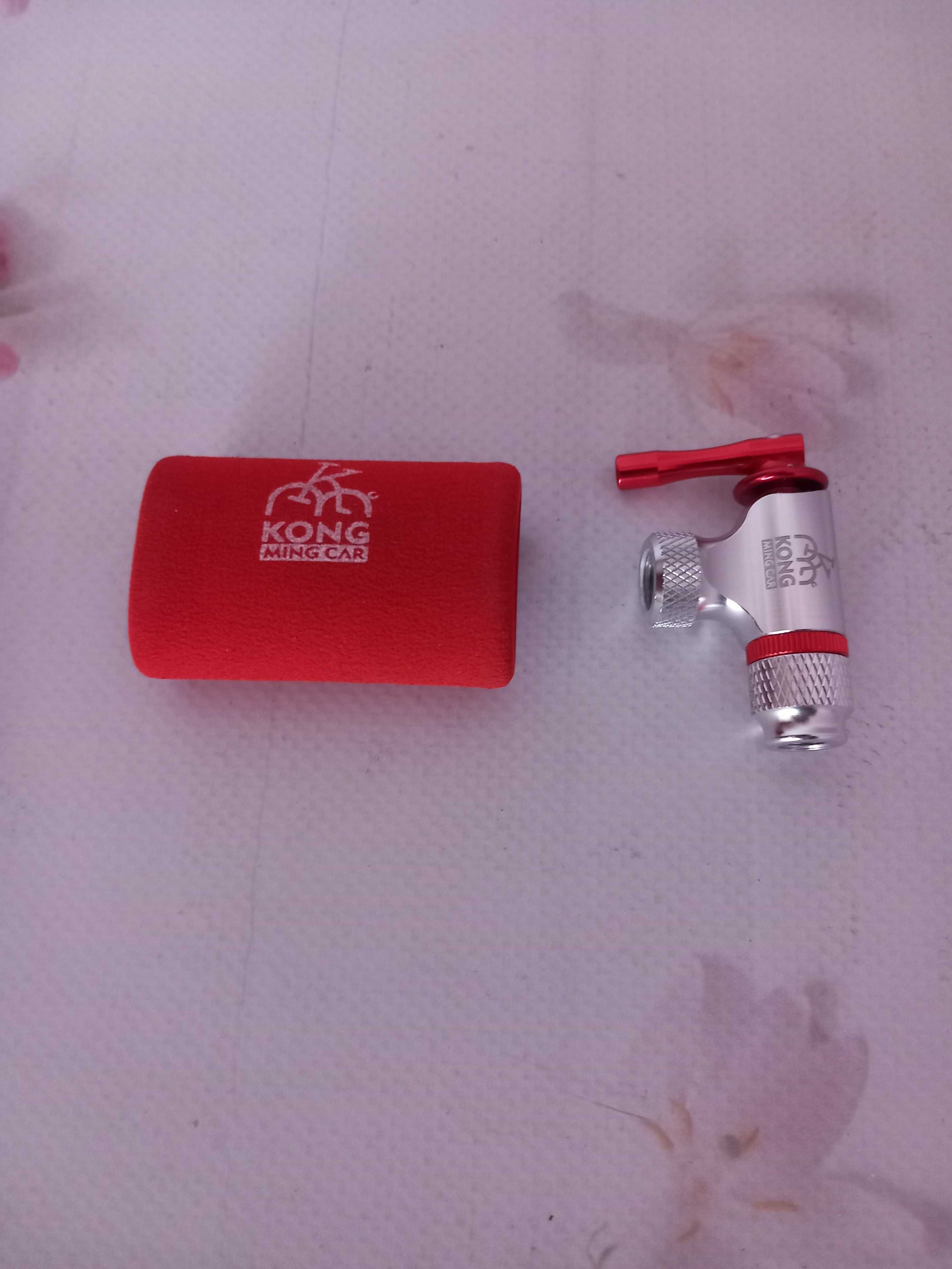 KONG MING CAR CO2 inflator do rowerów, pompa , kompatybilna z wentylem