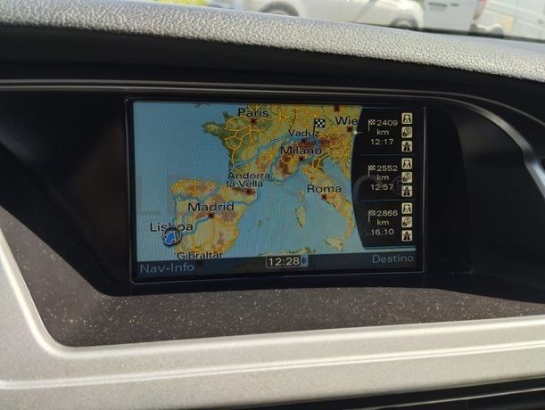 Audi A4 2.0TDI Avant ADVANCE 136cvs SLINE Kit RS4