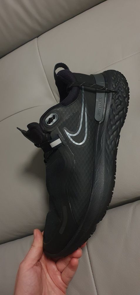 Buty do biegania Nike React Miler Shield 44
Buty do Buty do biegania R