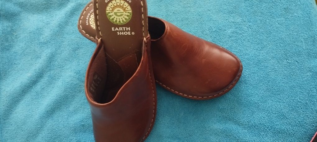Buty klapki brązowe skórzane Earth Shoe z USA nowe długość wkł 25,5 cm