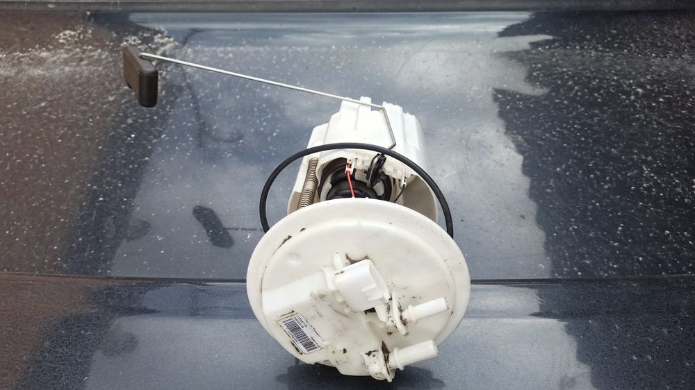 Паливний насос в бак рено меган3,сценік3 1.5,1.6dci