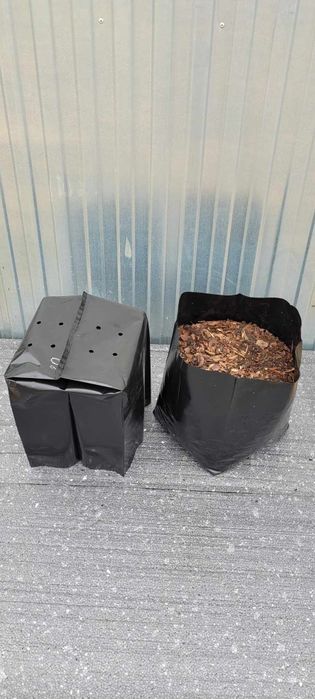 Doniczki 2L wysokie foliowe produkcyjne 100szt