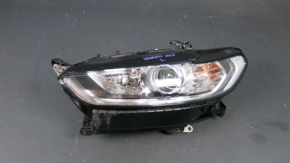 Ford Mondeo MK5 lampa przednia przód lewa