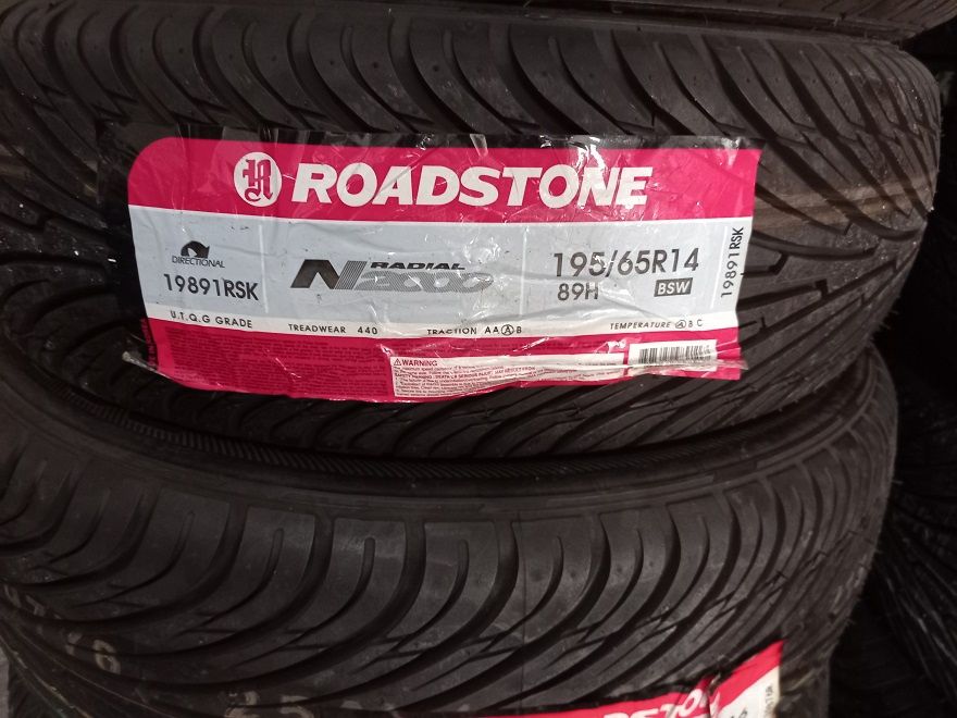 2 pneus Novos 195/65R14