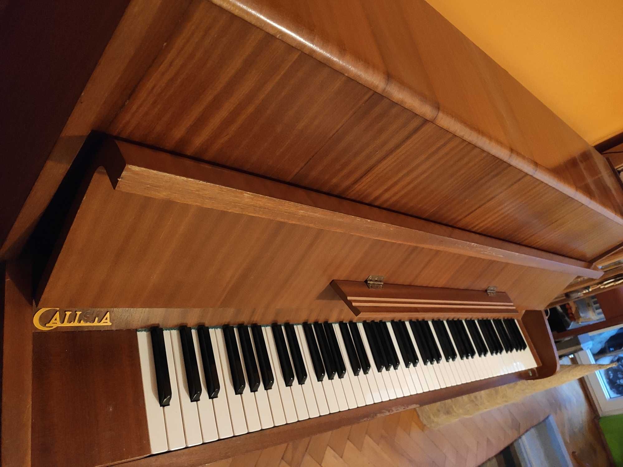 Sprzedam pianino Calisia