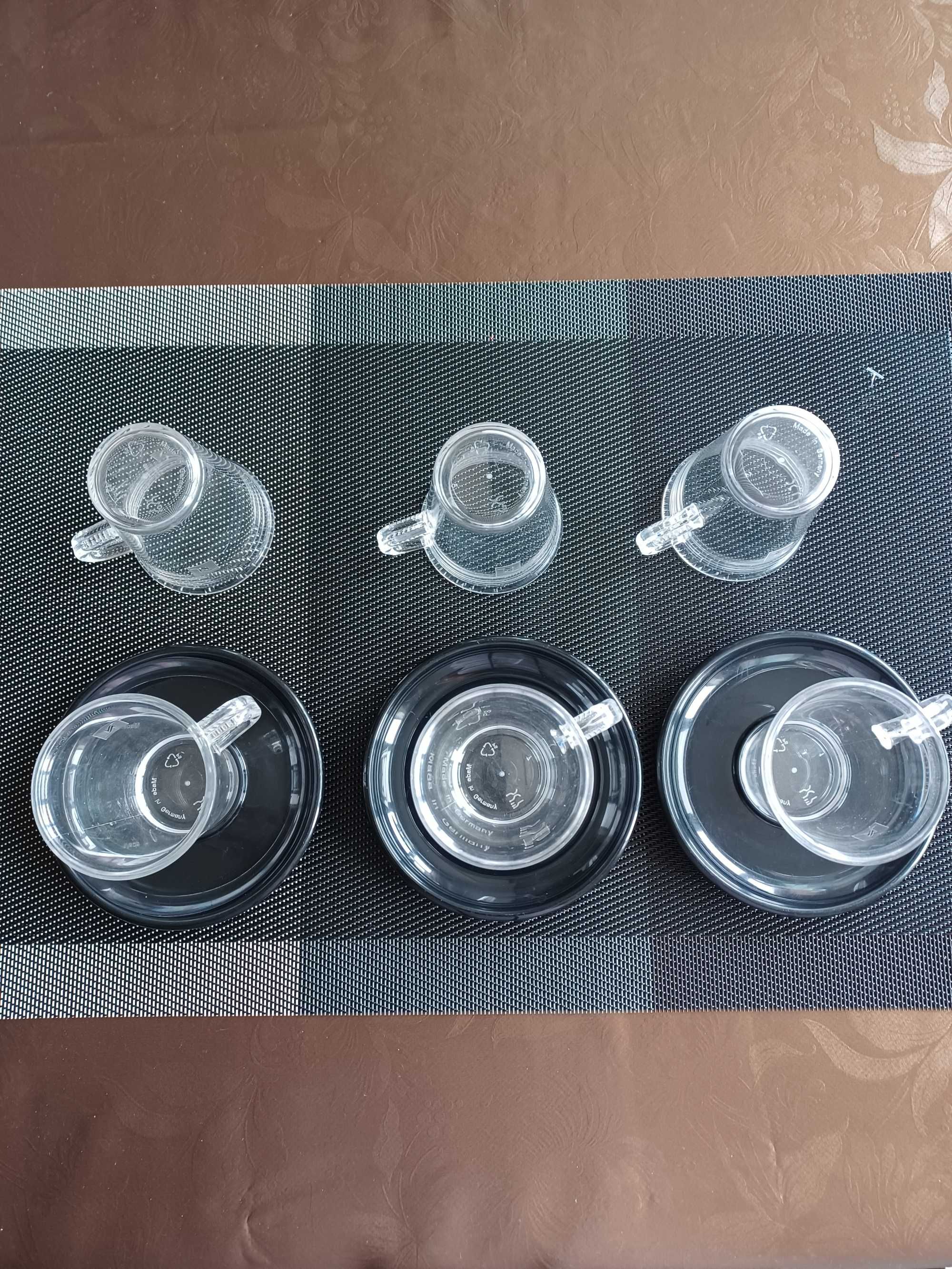 Chávenas de café Nespresso em plástico