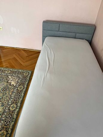 Łóżko z materacem 90*200