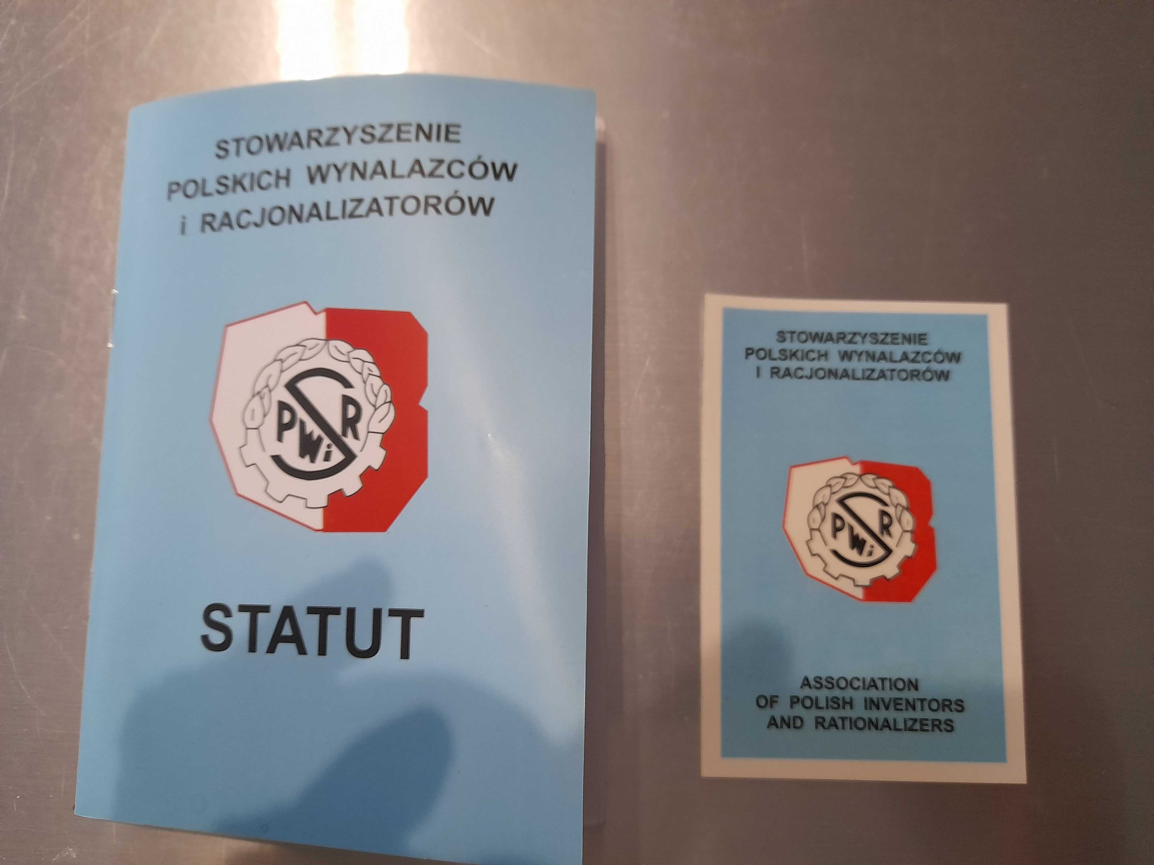 Odznaka wpinka PWiR z legitymacja i statutem