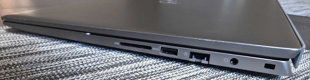 Dell Vostro 5630 i5-1340P 16GB RAM DDR5 SSD NVMe 512GB Windows 11 Pro
