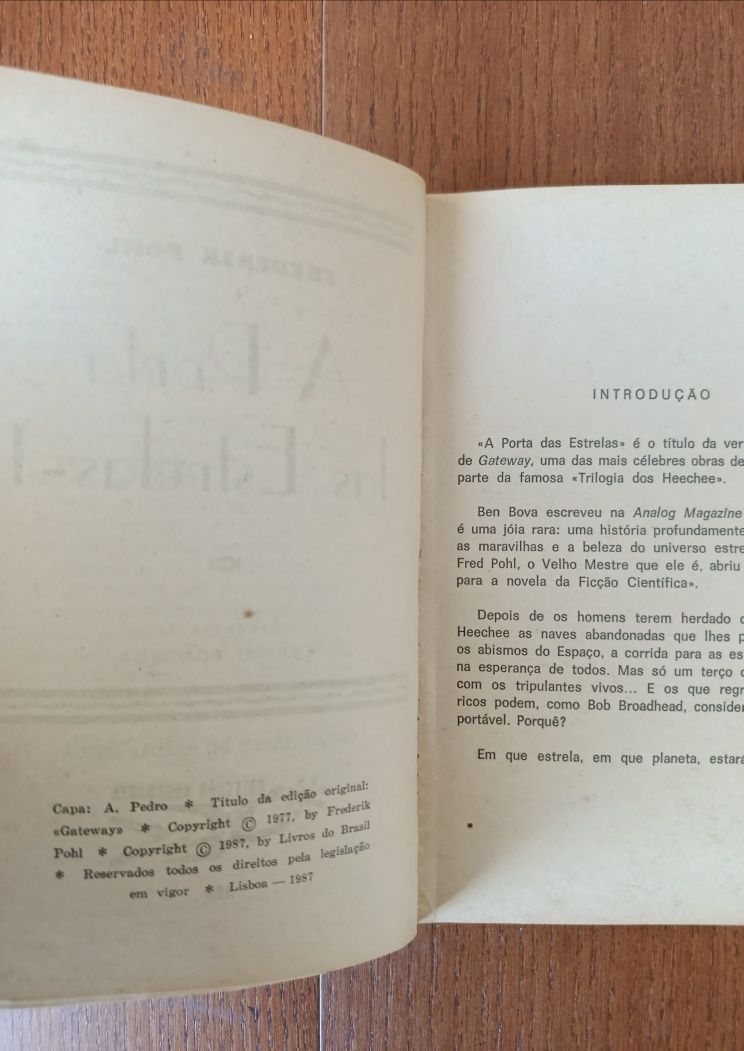 A Porta das Estrelas - volume 1

Frederik Pohl