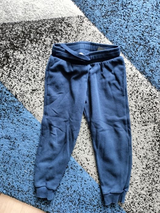 Spodnie spodenki chłopięce rozmiar 104 marki H&M