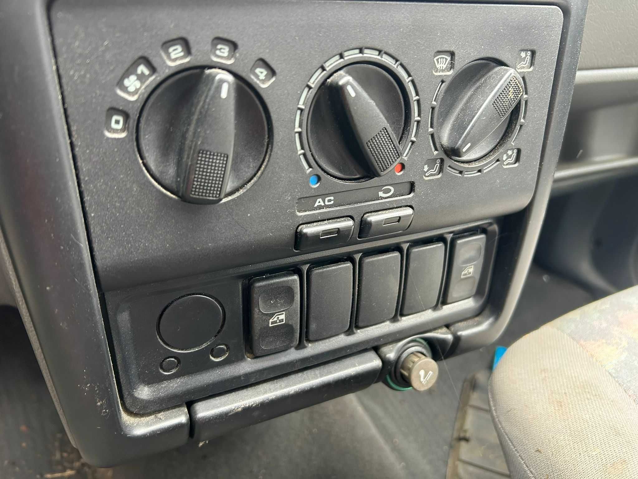 VOLKSWAGEN VW Caddy 1.6 benzyna klima części