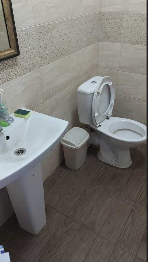 складське приміщення, база, їдальня, готель