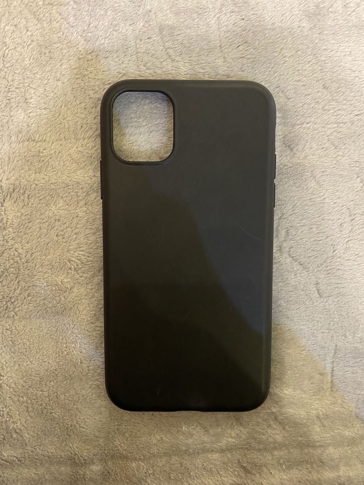 czarne etui iphone 11