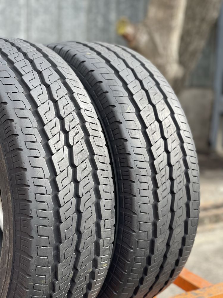 Шини літні 2шт 225/70 R15C Continental Vanco8