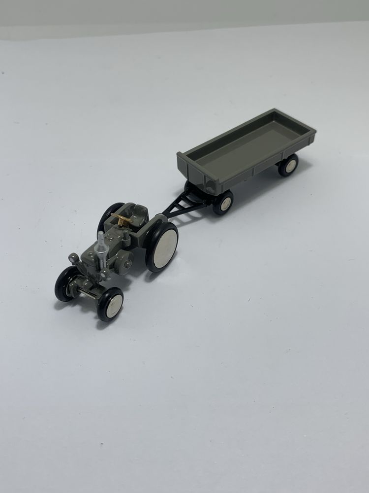 Tractor com reboque Lanz Schuco Piccolo 1:90