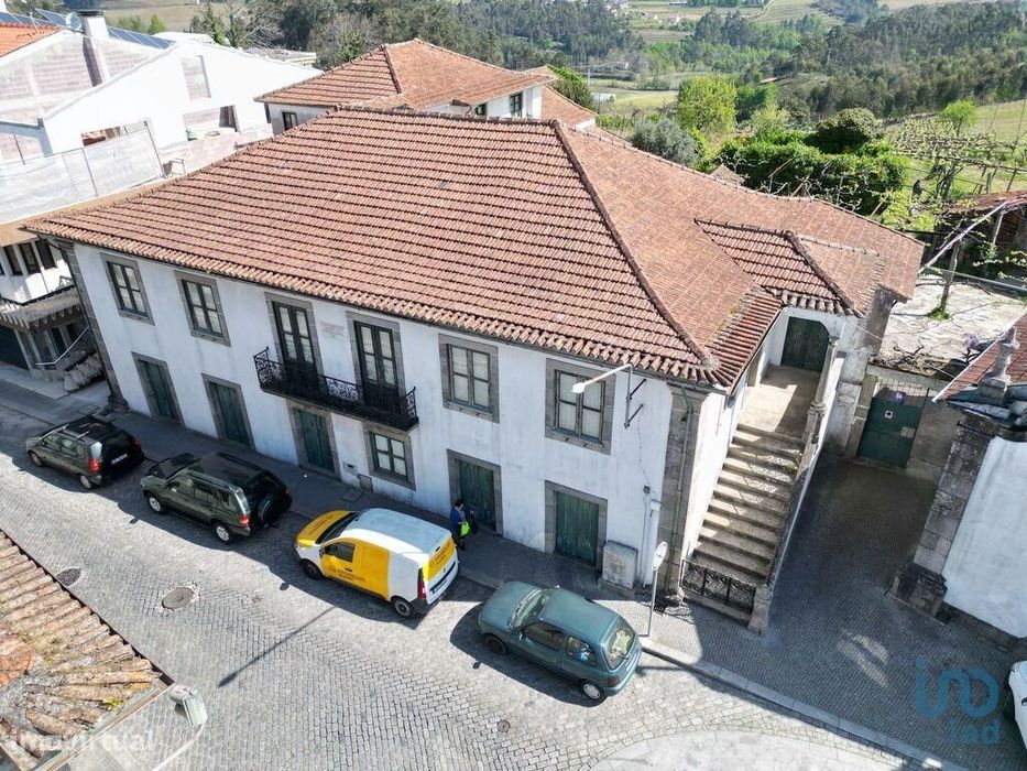 Casa / Villa T11 em Vila Cova da Lixa e Borba de Godim de 1272,00 m2