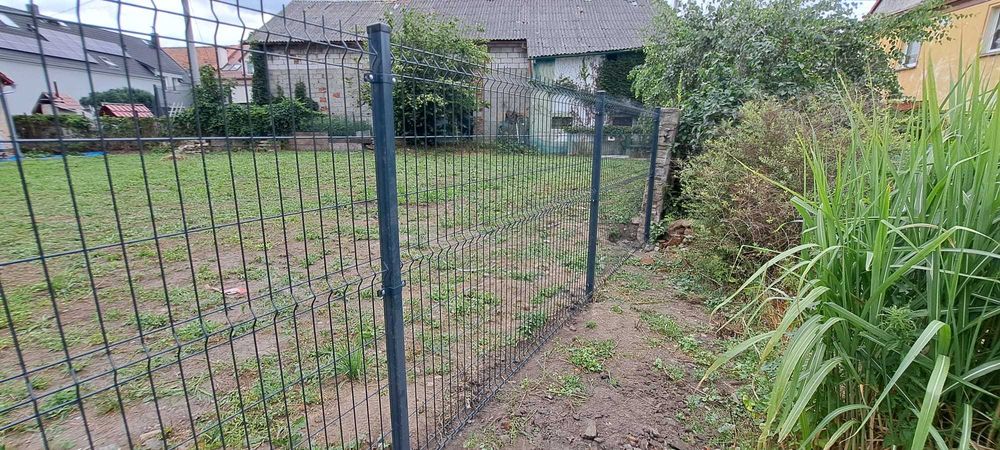 Ogrodzenie panelowe 123/4 + słupek + obejmy - producent