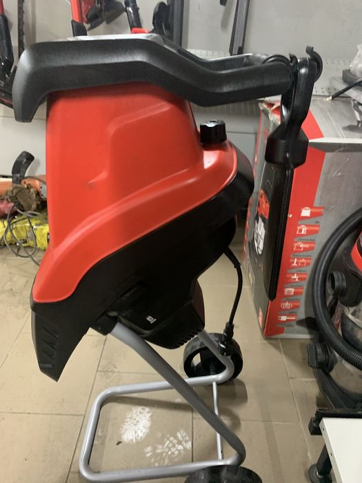 Садовий подрібнювач (шредер) Einhell GC-KS 2540