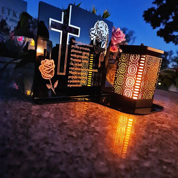 ZNICZ solarny led statuetka na cmentarz grób duża