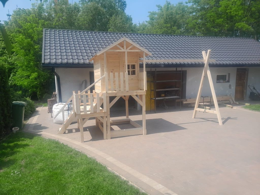 Domek drewniany dla dzieci