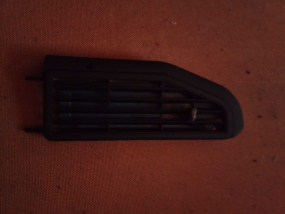 Воздухозаборник двери на Фольксваген Т 3.