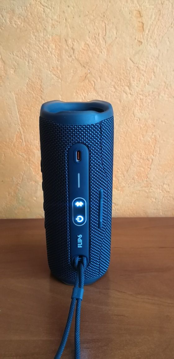 Портативна  колонка JBL flip 6