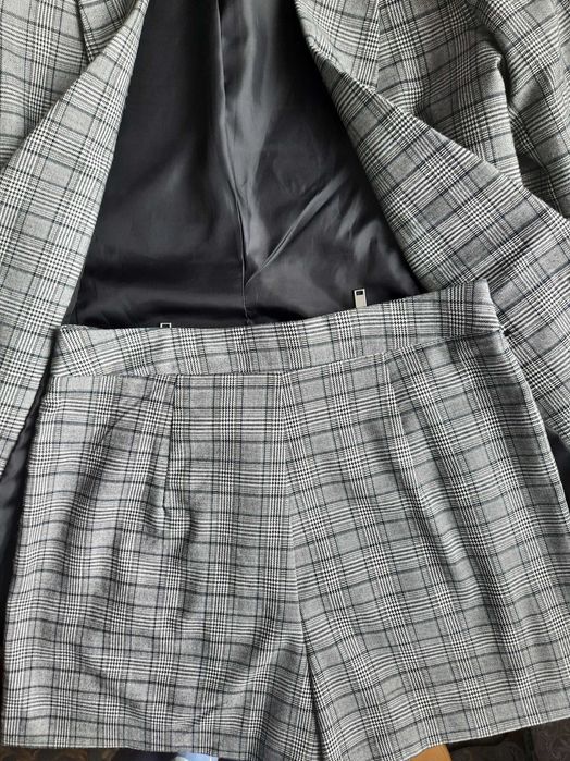 Костюм піджак  з шортами-спідницею