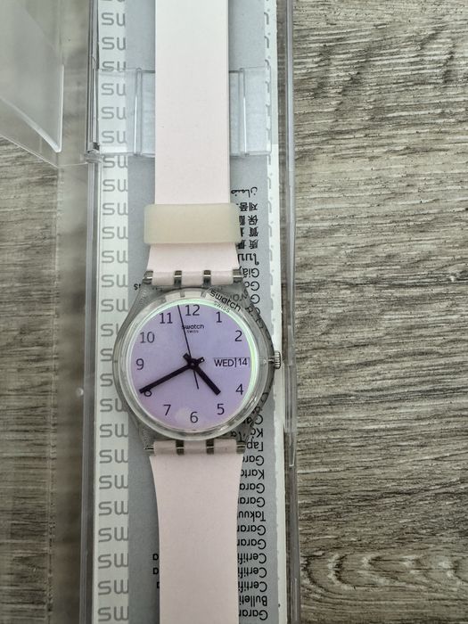 Женские часы Swatch