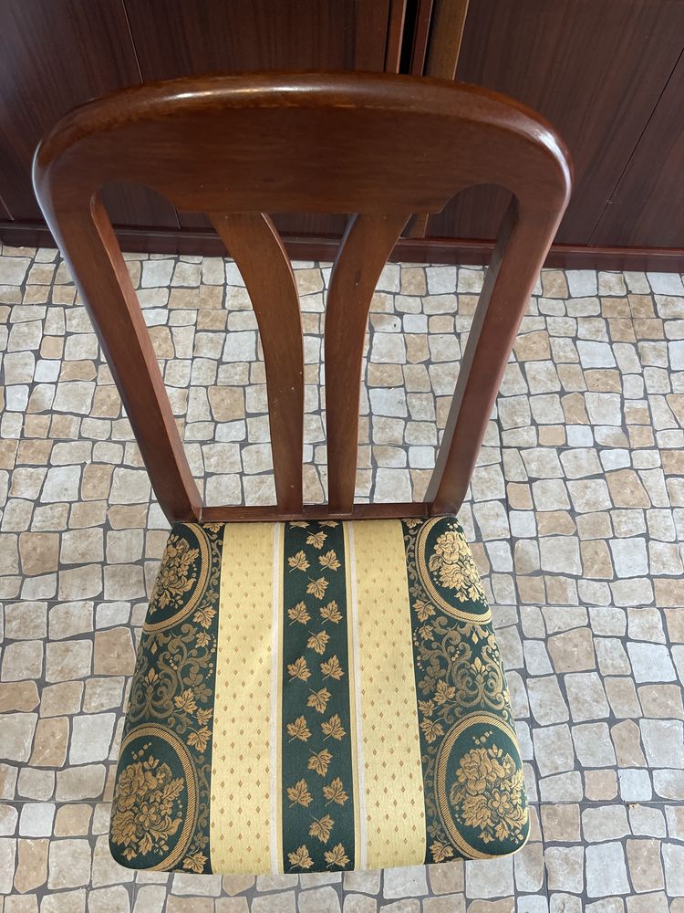 Conjunto de Cadeiras de mesa