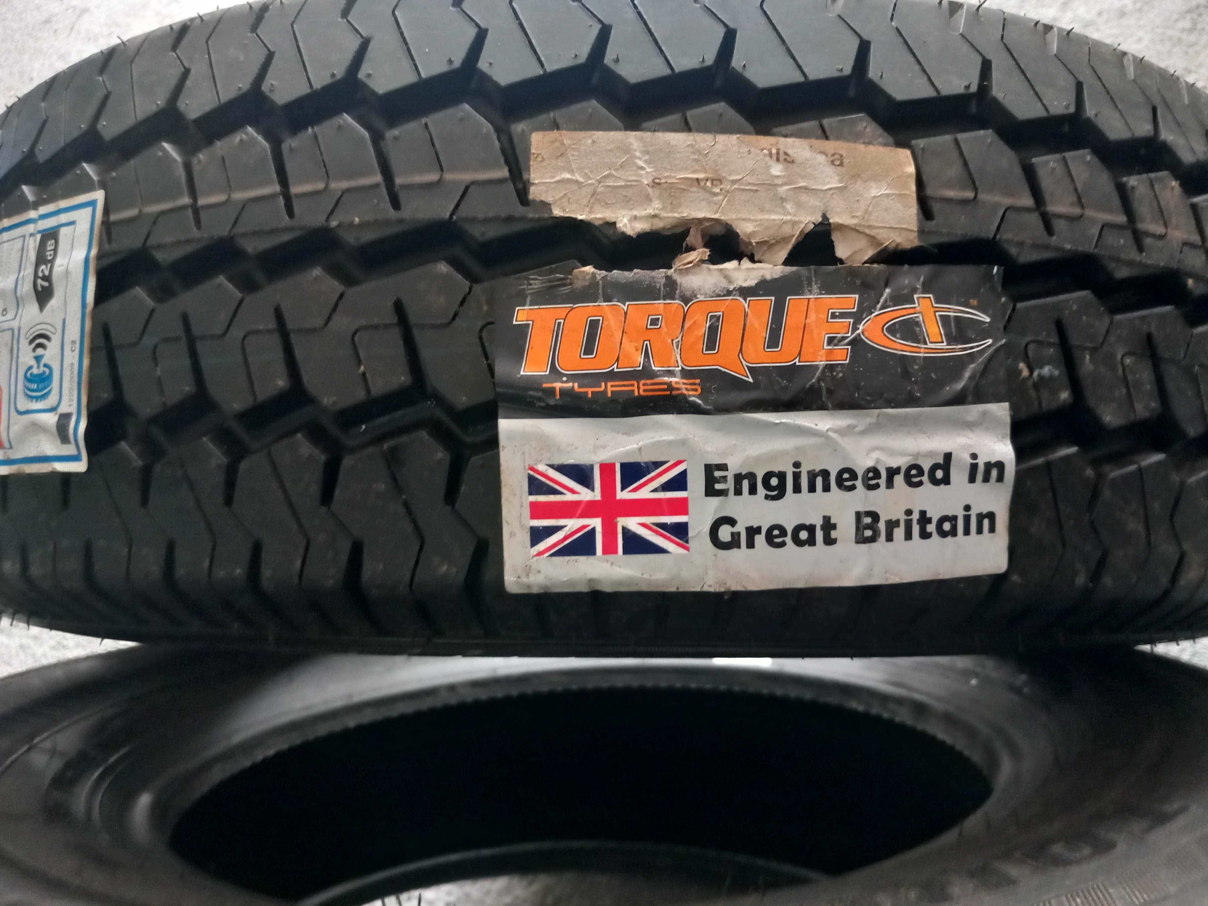 2 Pneus Novos 215/70R15C Torque