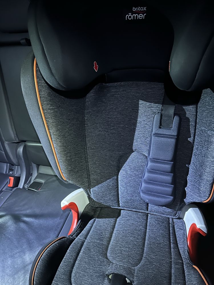 Автокрісло Britax Romer Kidfix II XP