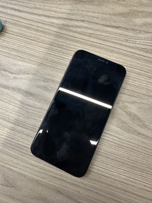 Телефон iphone xs 64
