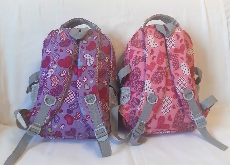 Школьный розовый рюкзак для девочки.
