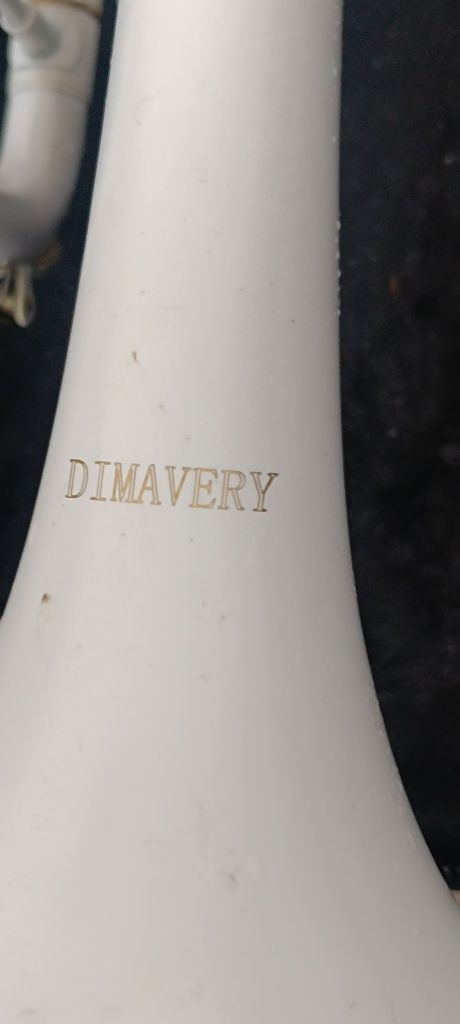 Духовая труба DIMAVERY латунь сверху покрыта белым лаком Германия