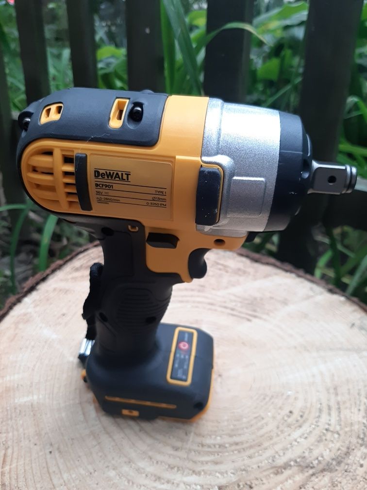DeWALT Набір 4 в 1 на акумуляторах Шуруповерт Гайковерт | Перфоратори