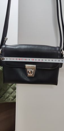 Женская чёрная сумочка кросс-боди с искусственной кожи