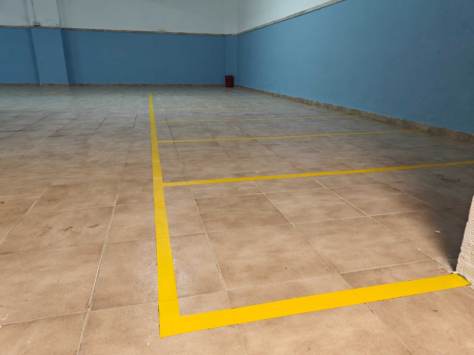 Lugar de Estacionamento para Motas em Garagem junto ao Lidl do Feijó