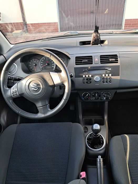 Suzuki Swift 1,3 b