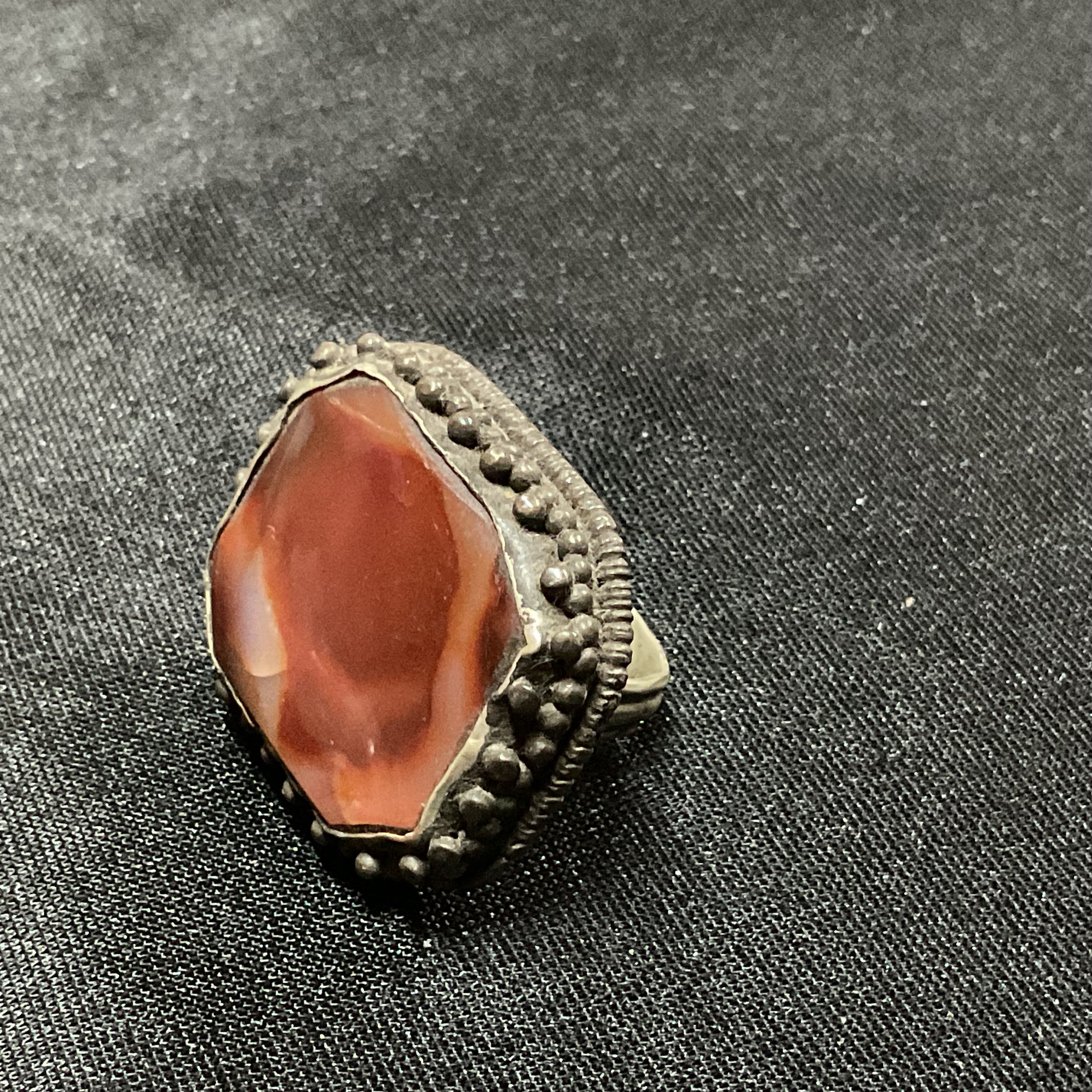 Anel peça vintage ,peça com 3,5 cm discrição abaixo