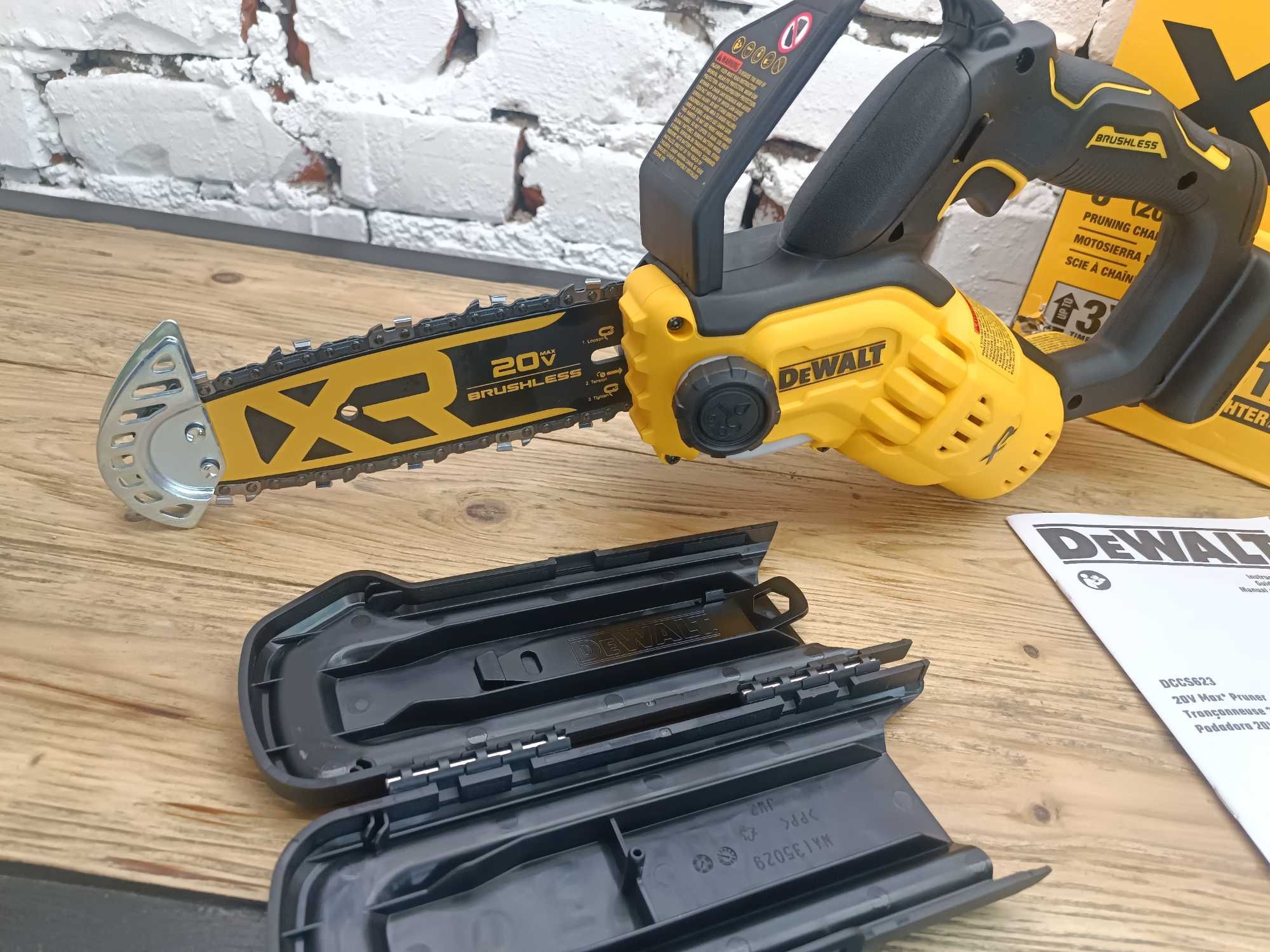 Акумуляторна ланцюгова пила DeWalt DCCS623 20V США Оригінал